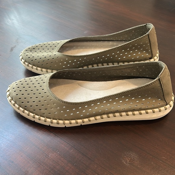 Easy Spirit Darla Leather Ballet Flat Olive Green Women’s Size 10 - Picture 5 of 15